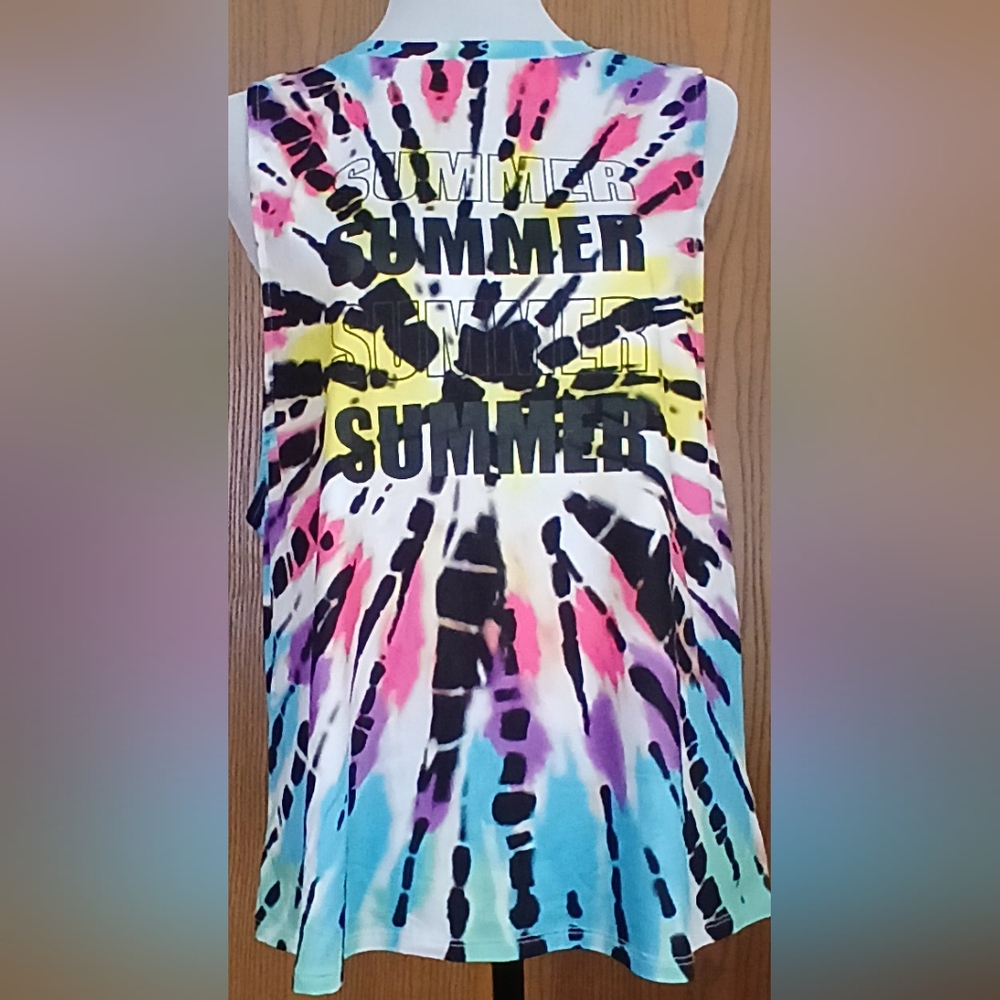 No Boundaries Tank Top size L (11-13)      20-004